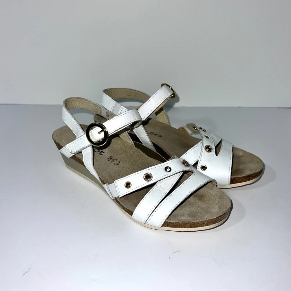 NAOT Sparkle White Leather Wedge Sandal Sz 38 EU/ 7 US